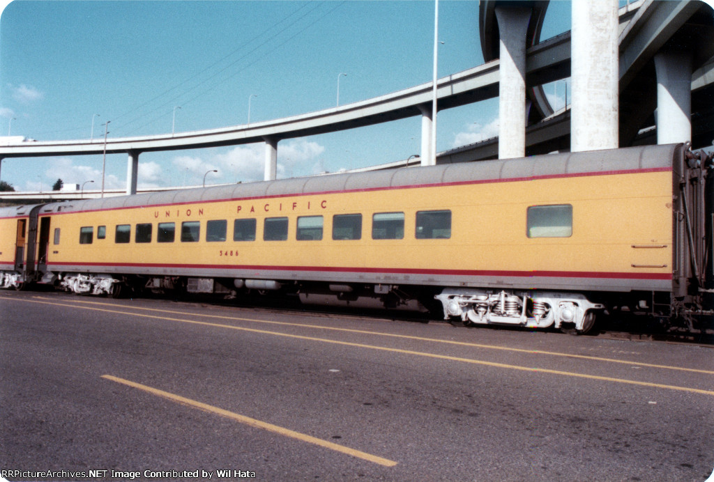 UP Coach 5486